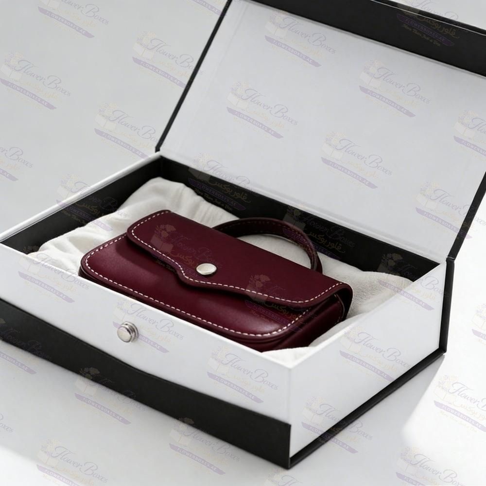 Premium Handbag Packaging with Magnetic Closure - Image 3